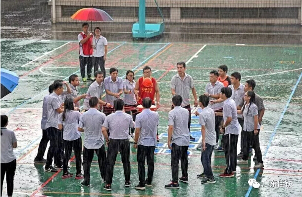 03.jpg 03.jpg